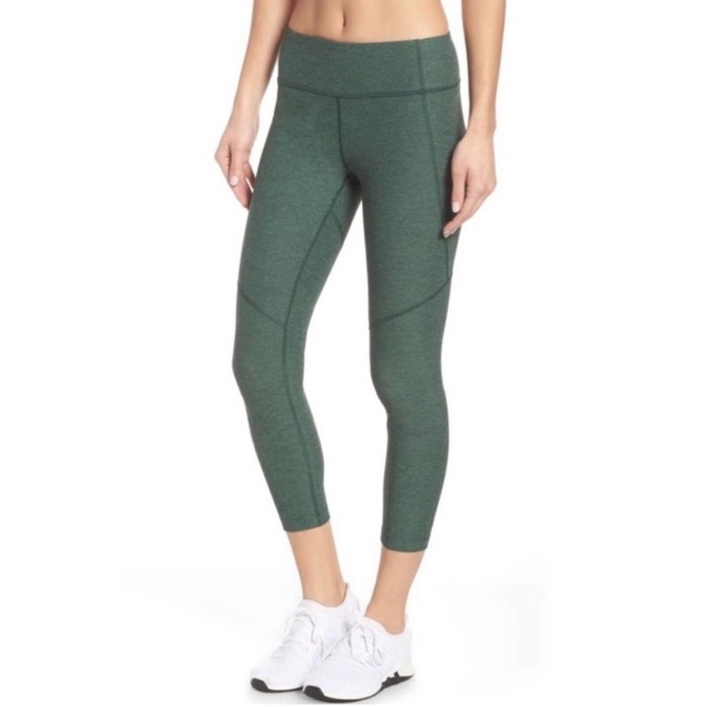 Outdoor Voices 3/4 Warmup Crop Leggings Hunter Green Size Medium